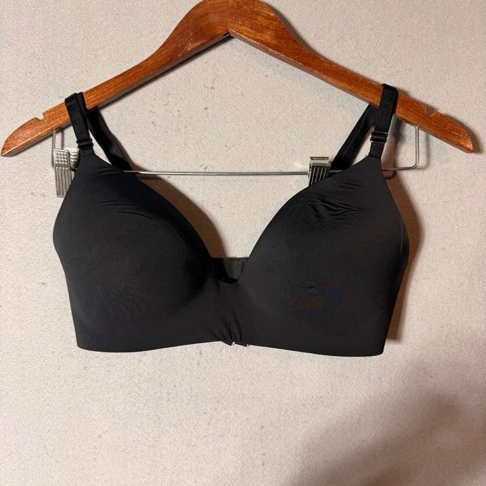 Victoria-s-secret Women's Black and Grey Bra